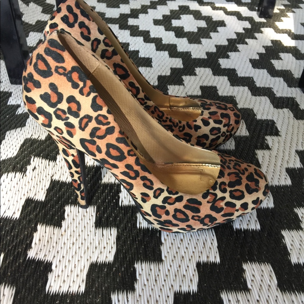 High heels - Picture 3 of 4